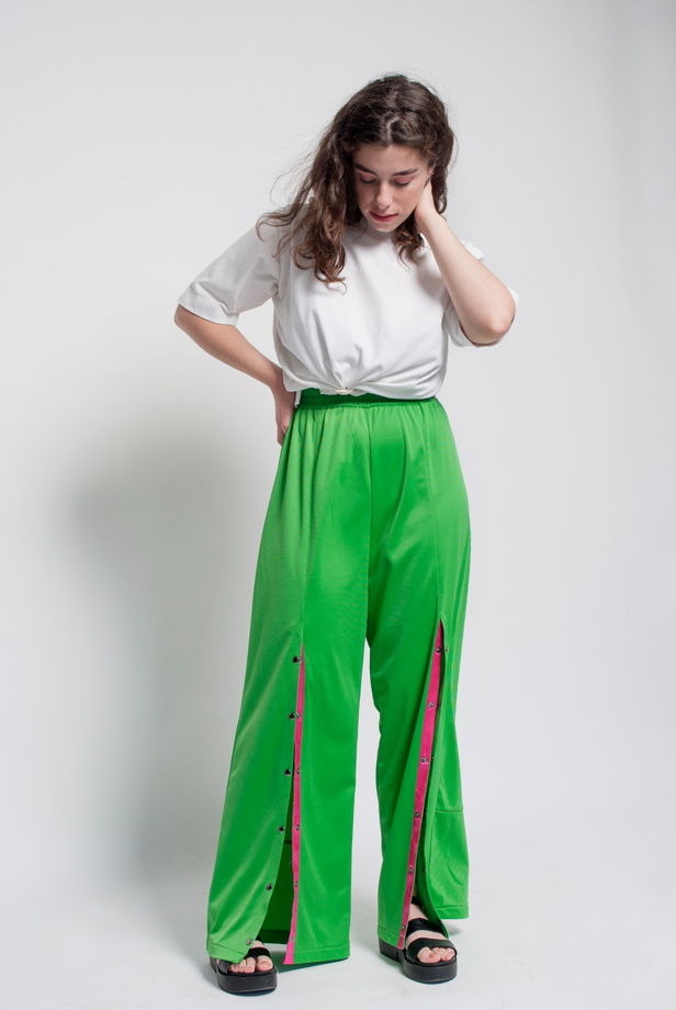 Зеленый брюки "это любовь" из полиэфира