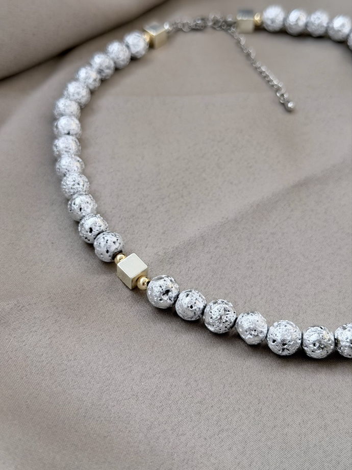 Чокер ручной работы из вулканической лавы и гематита «Как на вулкане»