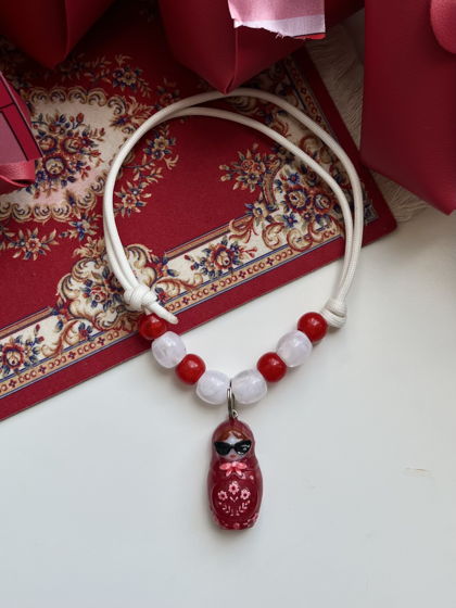 Адресник, подвеска-брелок на шнурке с NFC "Матрешка"