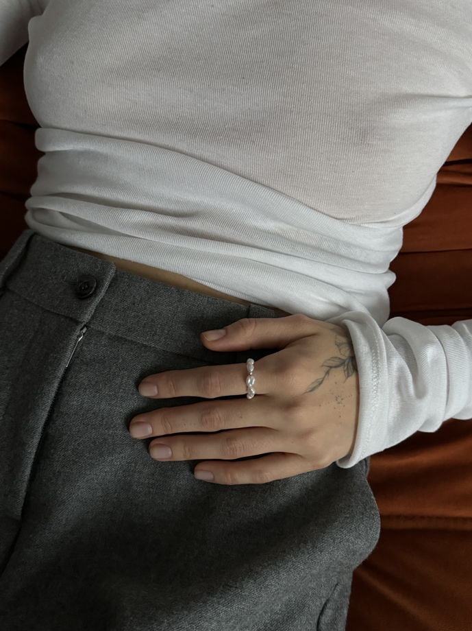 Кольцо из жемчуга классика