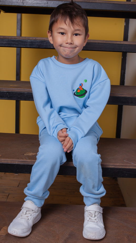 Детский свитшот оверсайз с вышивкой "космонавт" материал футер 100% хлопок