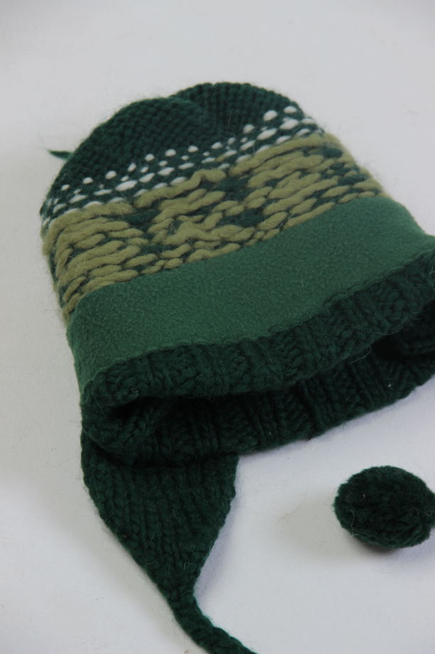 Зеленая детская зимняя шапка "Ежики" из 100%ной мягкой шерсти с флисовым подкладом