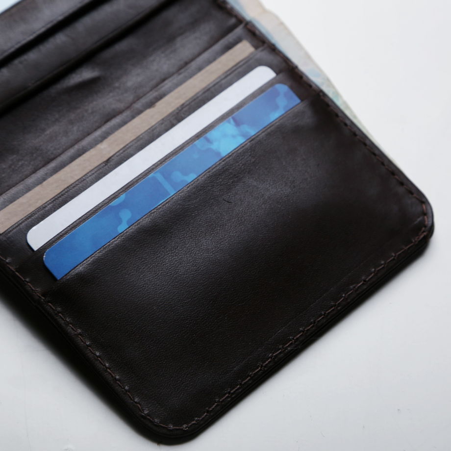 Кошелек бумажник кожаный для купюр и карт Rigel