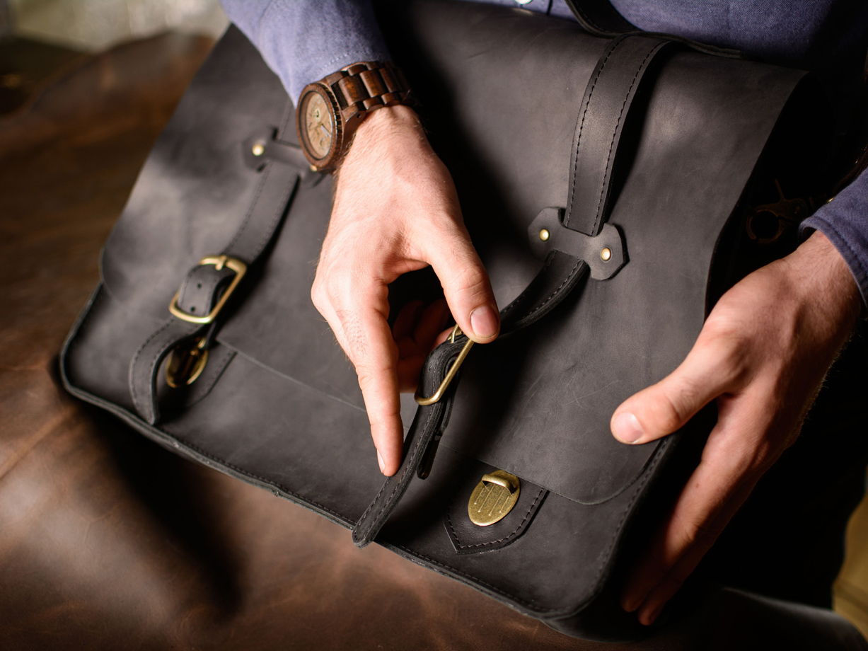 Мужская сумка через плечо -HARVARD- сумка-мессенджер из натуральной кожи цвет Черный Уголь
