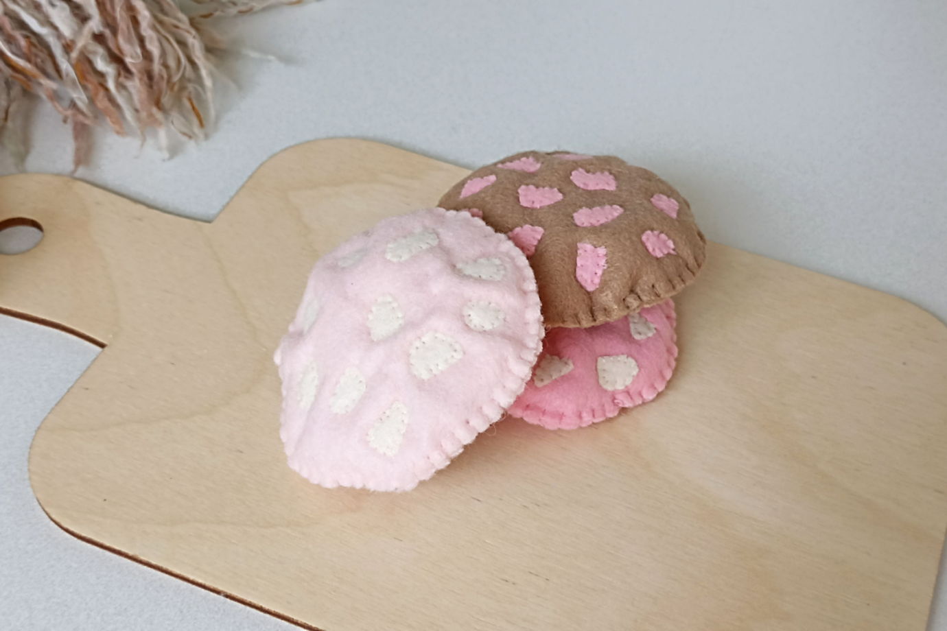 Игрушечная еда из фетра Печенье ручной работы Розовое