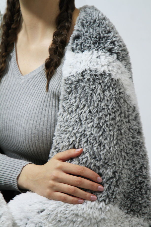 Вязаный Бактус - платок - шаль "Можнопотрогать - Серый Волк" Большой