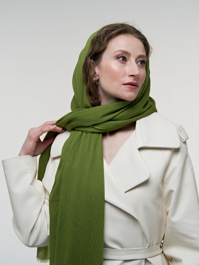 Зеленый кашемировый шарф