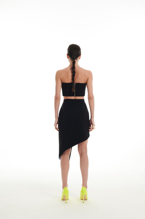 Женская черная мини юбка спиралью из костюмной ткани