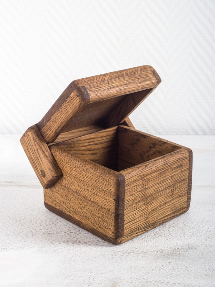 Коробочка из светлого дуба для хранения "Кубик"