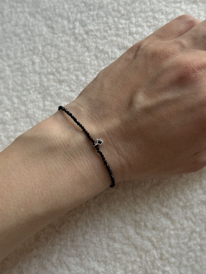 Браслет из лунного камня с подвесом звёздочка