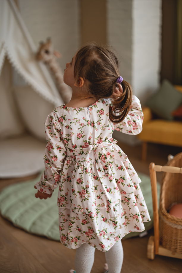 Летнее хлопковое платье для девочки с цветочным принтом и оборками