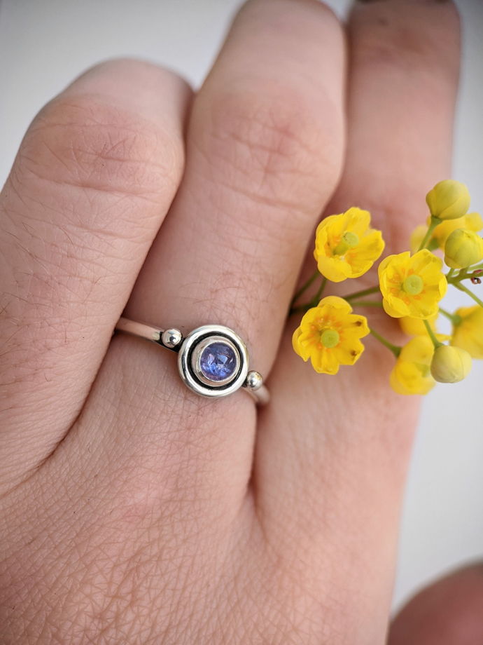 Серебряное кольцо "Спутники" с натуральными камнями