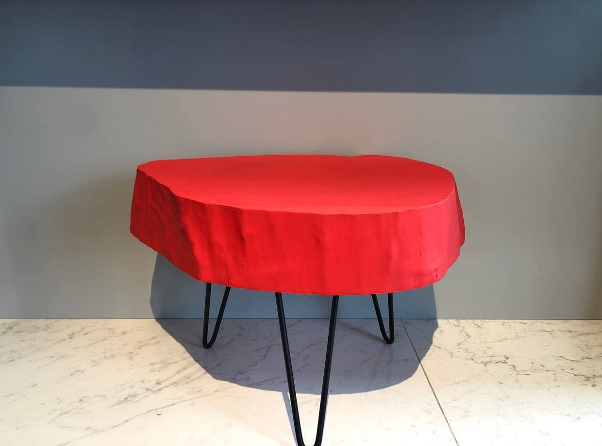 Журнальный стол из спила №1 Adele (Красный)