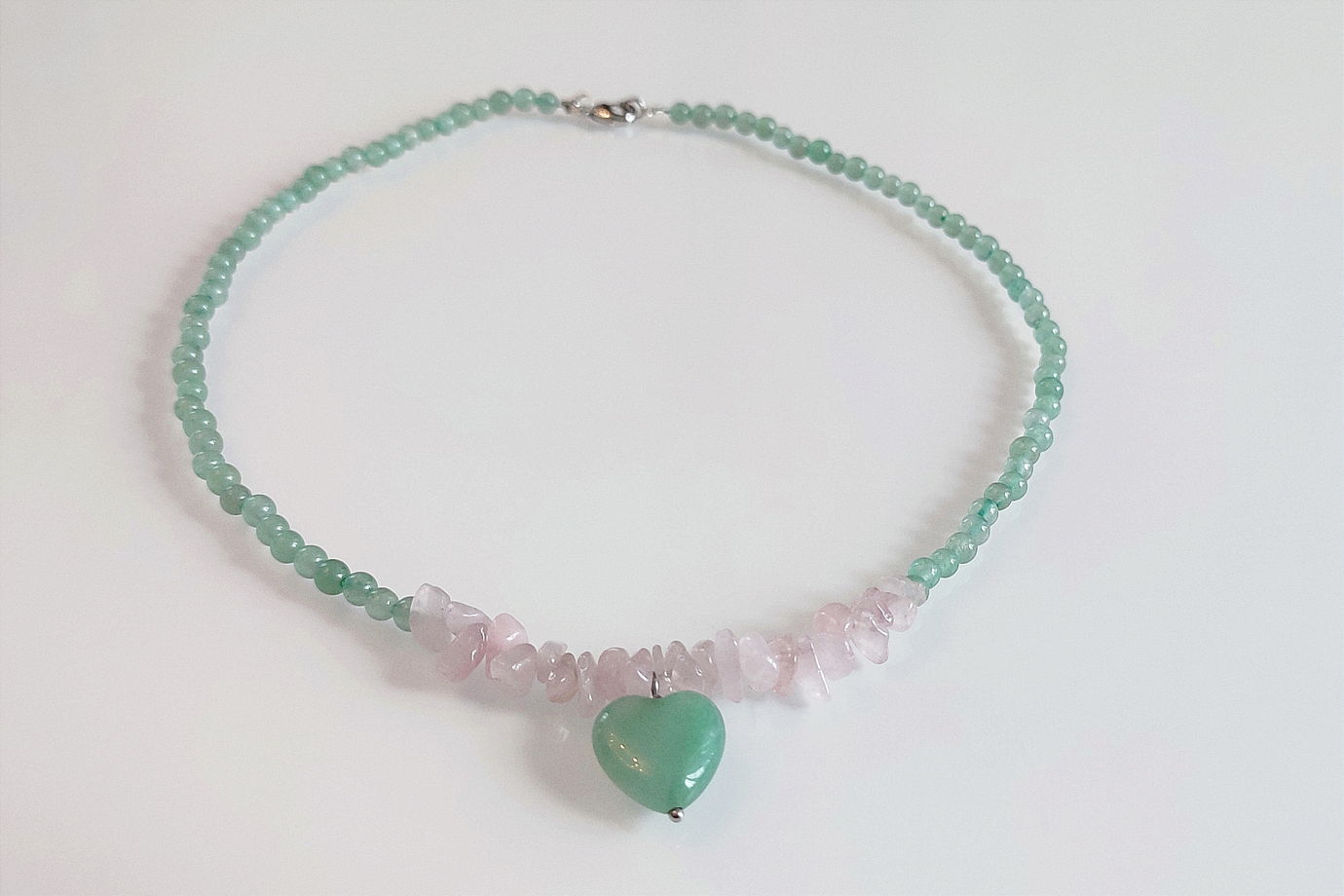 Чокер из авантюрина и розового кварца