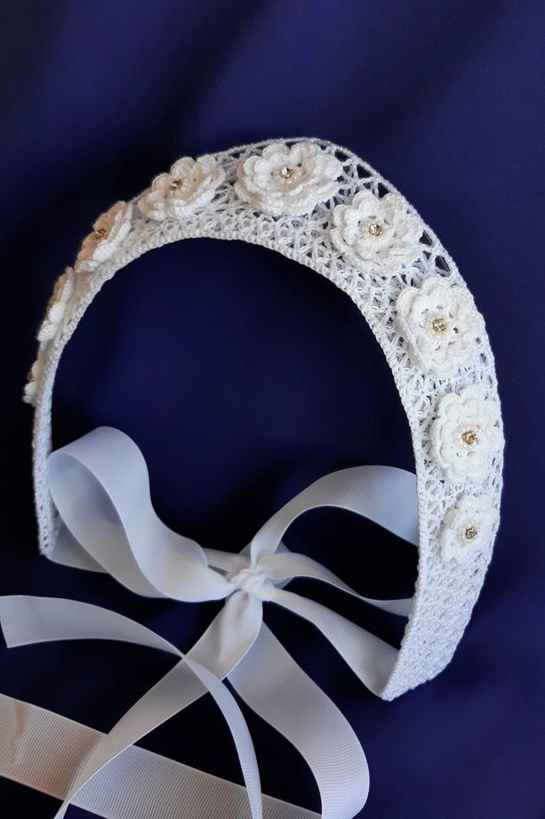 Кокошник ажурный вязаный крючком белый