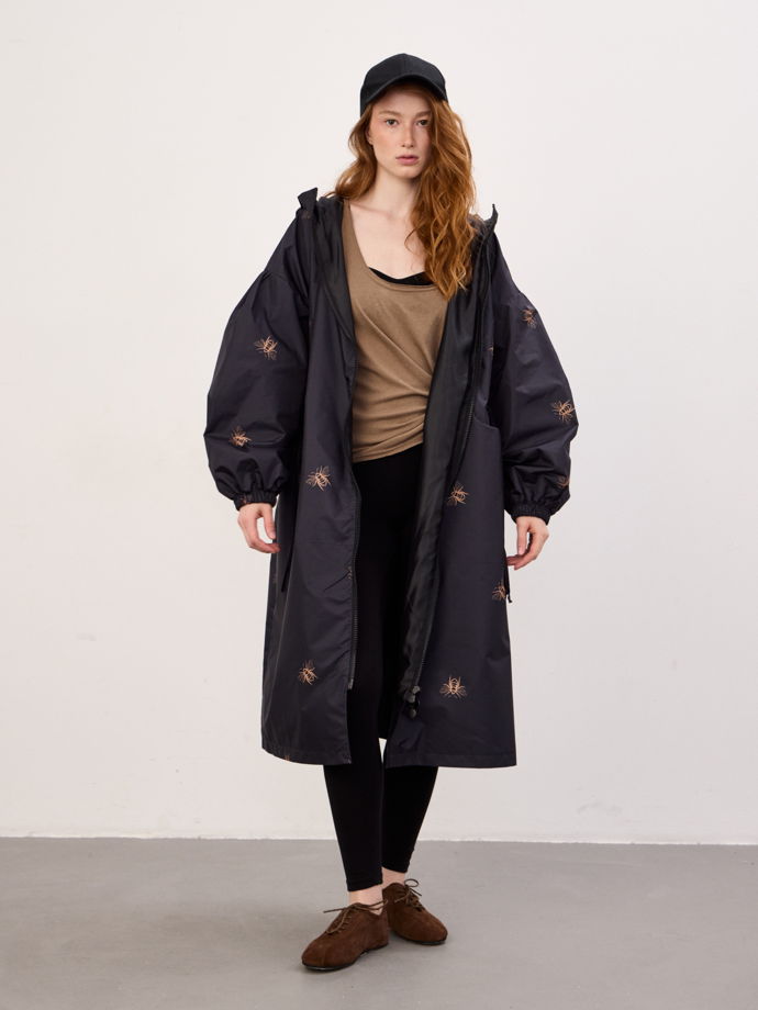 Плащ с пчелками