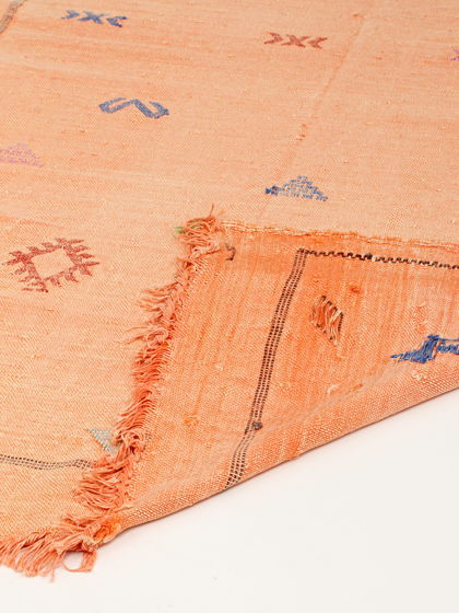 Марокканский ковёр из шёлка алоэ вера 150х90 см персиковый