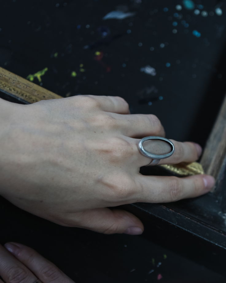 Овальное кольцо из прозрачного художественного стекла