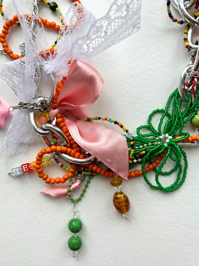 Колье из цепочек, бисера и бусин «Маврина»