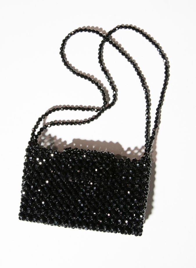 Чёрная блестящая сумка из бусин