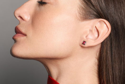 Серебряная монопусета с натуральным рубином QUADRO RUBY