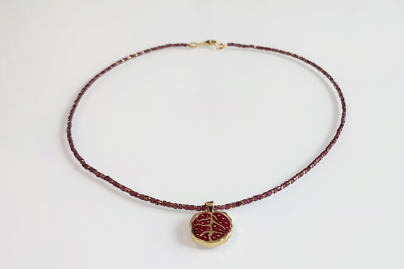 Чокер из Граната