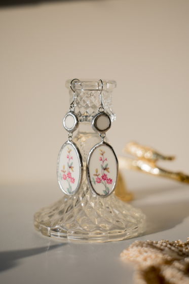 Серьги из фарфора