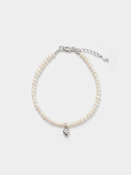 Браслет из жемчуга с подвесом сердце из серебра