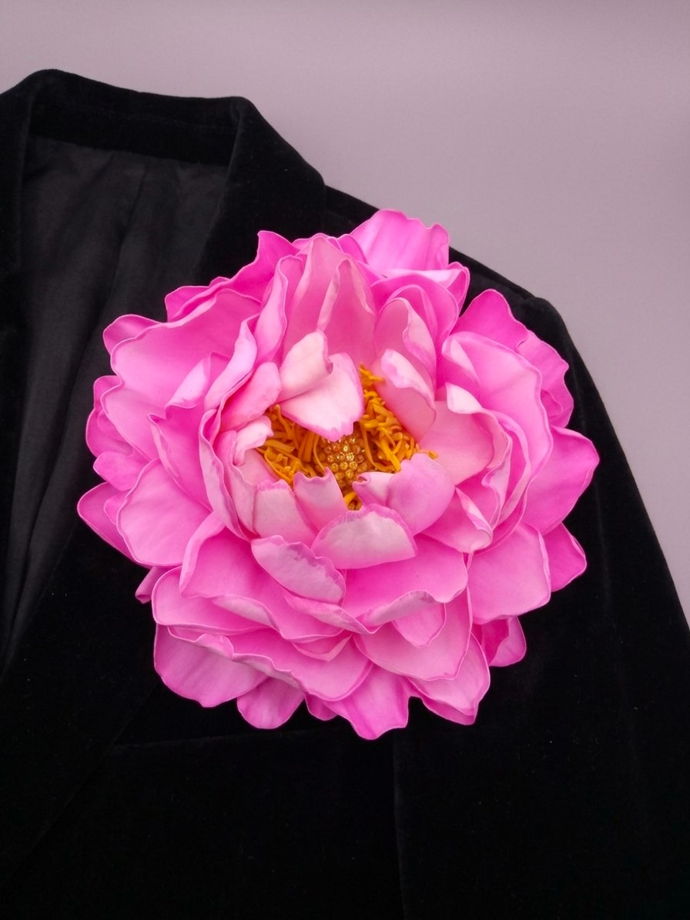 Большая брошь-пион в розовых оттенках из фоамирана