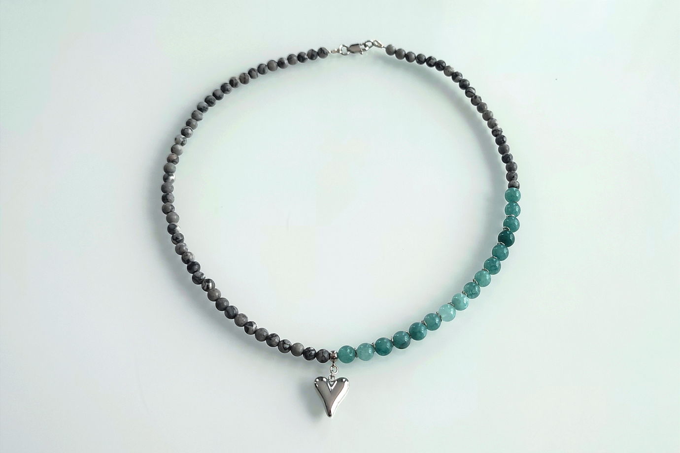 Чокер из яшмы и кварца