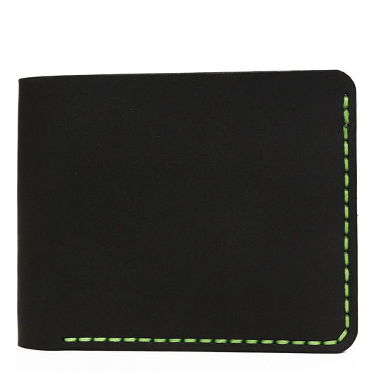 Мужской бумажник из кожи черный ручной работы HELFORD Корби Black/Green