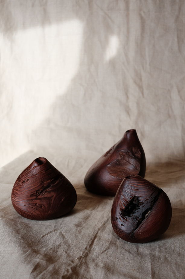 Ваза интересная из туевого можжевельника