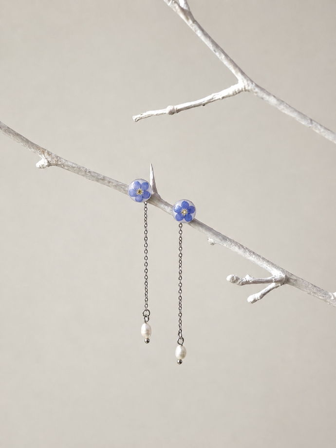 Серьги с лесными незабудками и жемчугом