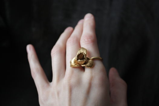 Кольцо - ирис из бронзы с позолотой