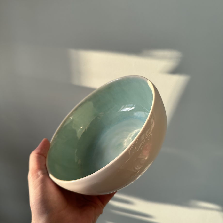 Миска ручной работы бело-бирюзовая,  "Лазурь"