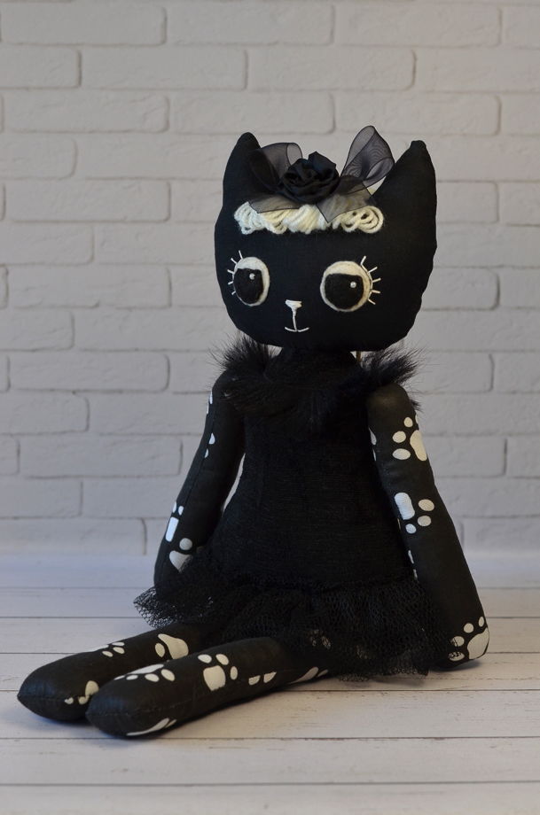 Мягкая игрушка черная кошка