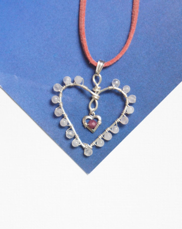 Кулон два сердца плетеный из проволоки wire wrapped розовый кварц рубин