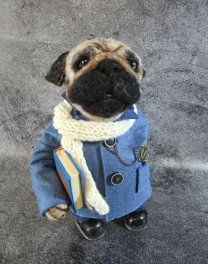 Войлочная интерьерная игрушка "Мопс Осип"