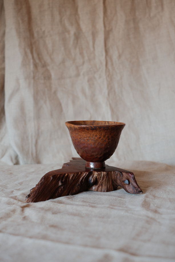 Интерьерный акцент из спила корня можжевельника