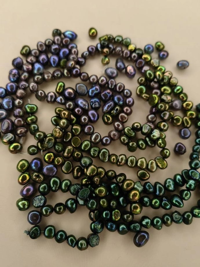 Чокер из гематита с цветным жемчугом