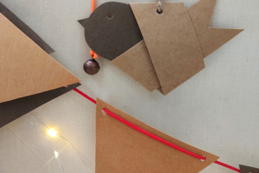 Гирлянда-флажки КРАФТ с колокольчиками/шнур красный