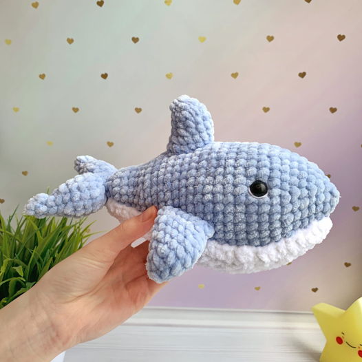 Плюшевая акула - авторская игрушка ручной работы