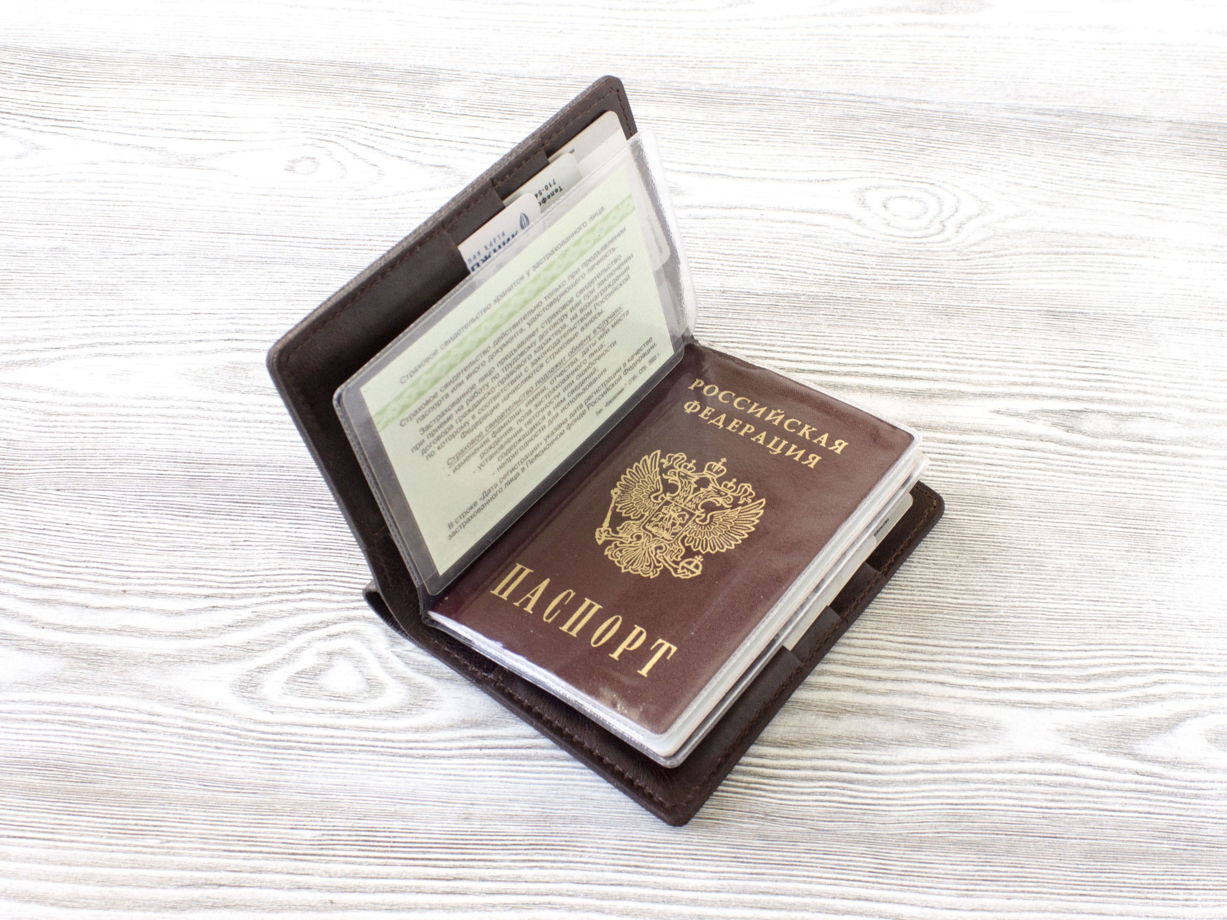 Портмоне из натуральной кожи для прав, СТС, банкнот, пластиковых карт, паспорта, страховки. VIRKUNEN