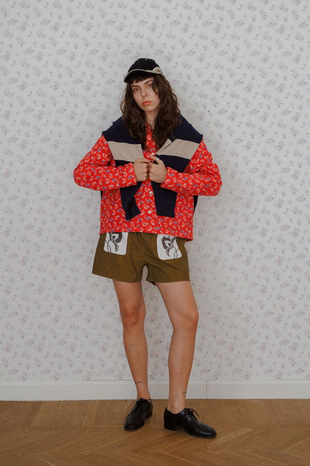 Красная Рубашка с Колпаками/Red Head Cap Long Sleeve Shirt