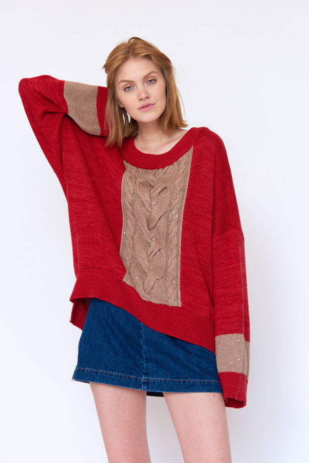 Красный свитер оверсайз с косой