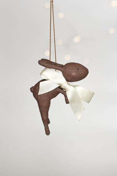 Ватная елочная игрушка "Кролик с шелковым бантом " шоколад