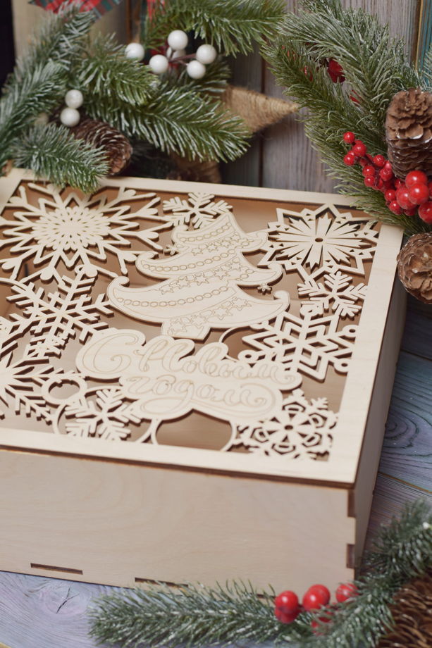 Новогодняя деревянная коробка для подарка шкатулка с Новым годом