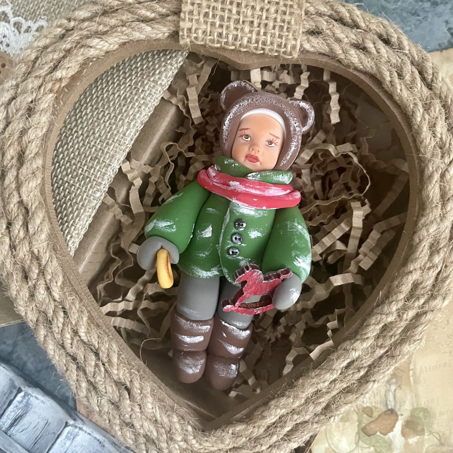 Коллекционная елочная игрушка «Мальчик с лошадкой. Советские дети»