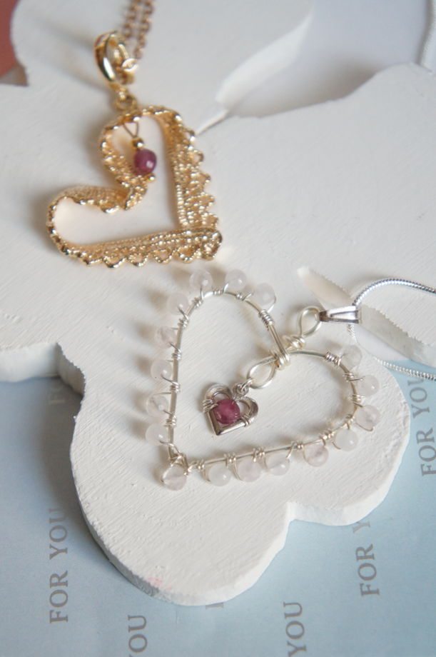 Кулон сердце в сердце плетеный с розовым кварцем и рубином