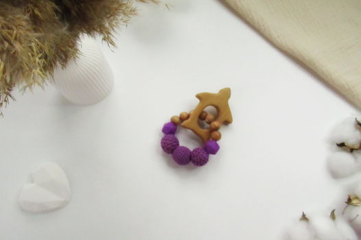 Грызунок-кольцо из можжевельника с фигуркой из бука "Черепаха" (фиолетовый)
